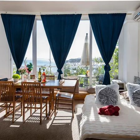 Sea View Centar Xxl アパート *